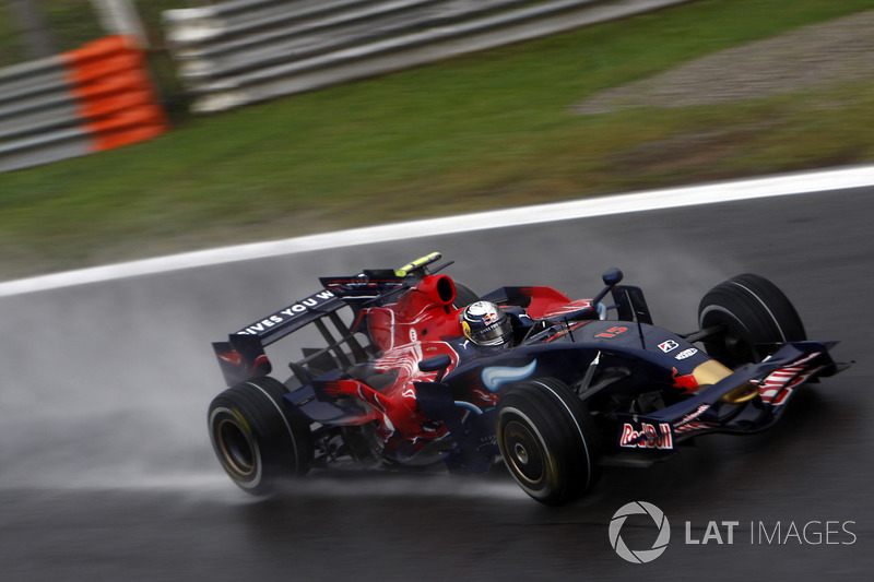 2008 : Toro Rosso STR3, à moteur Ferrari