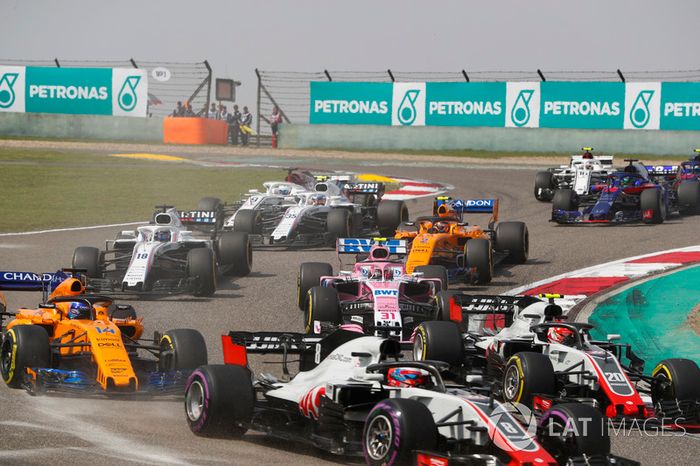 Romain Grosjean, Haas F1 Team VF-18 Ferrari, Kevin Magnussen, Haas F1 Team VF-18 Ferrari, Fernando Alonso, McLaren MCL33 Renault, Esteban Ocon, Force India VJM11 Mercedes, Stoffel Vandoorne, McLaren MCL33 Renault