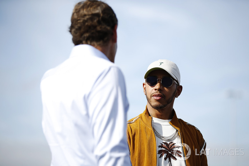 Lewis Hamilton, Mercedes AMG F1, inaugure la piste de karting