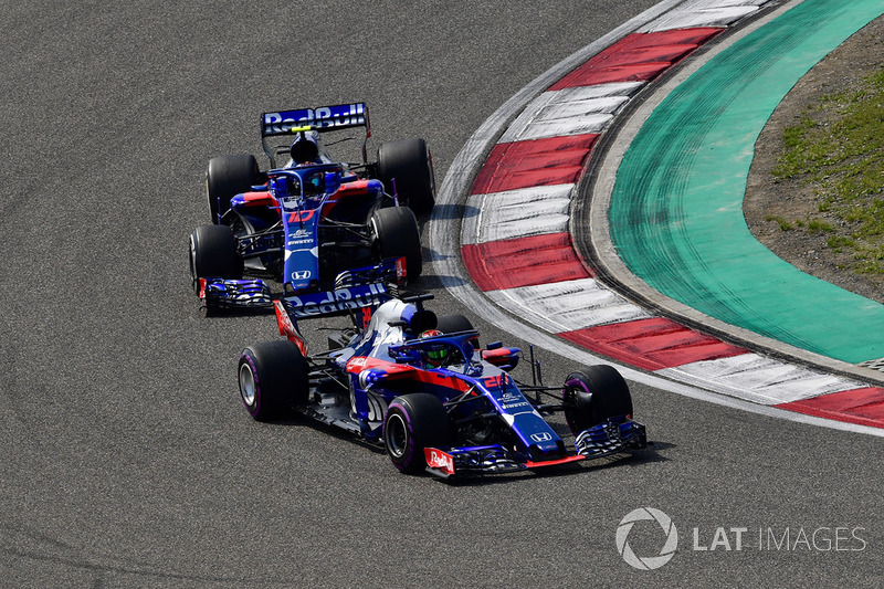 Brendon Hartley, Scuderia Toro Rosso STR13 and Pierre Gasly, Scuderia Toro Rosso STR13