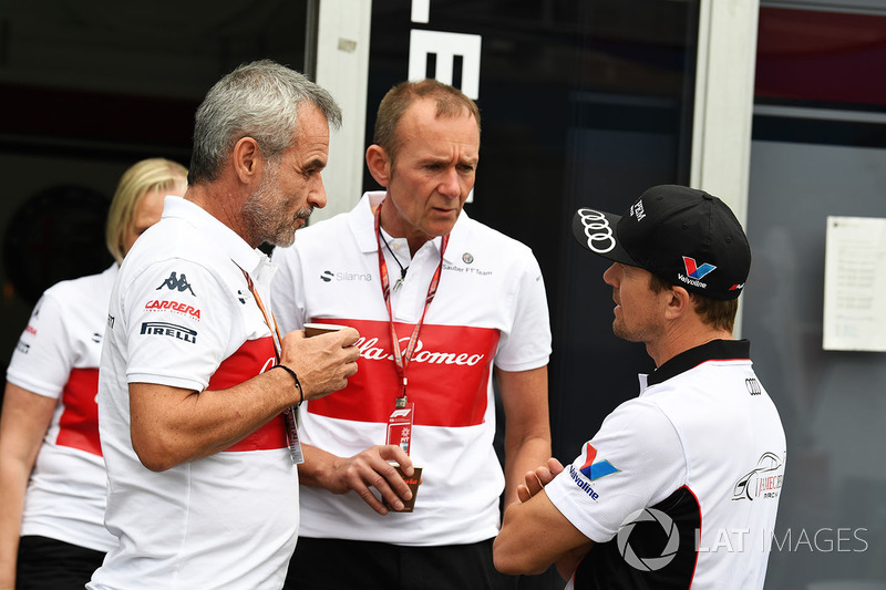 Beat Zehnder, Sauber Manager and Jorg Zander, Sauber Technical Director