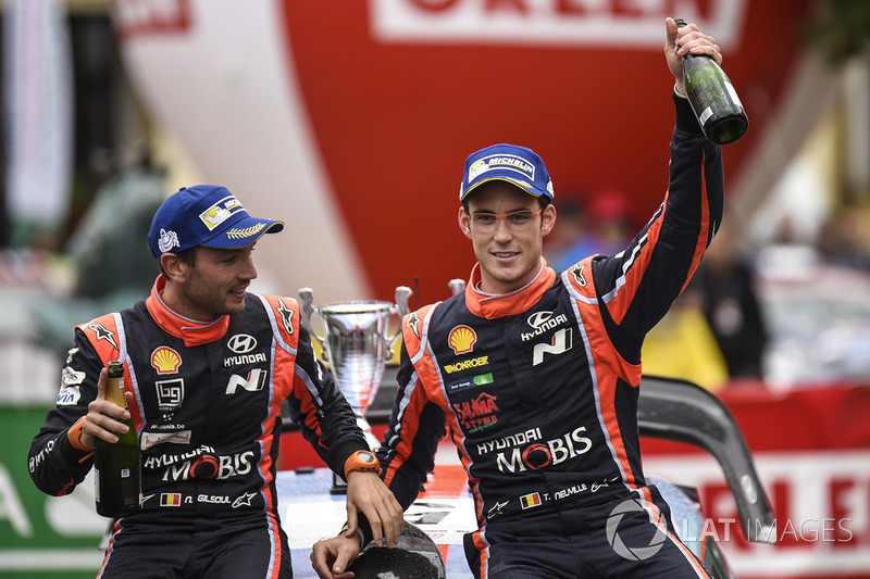 I vincitori Thierry Neuville, Nicolas Gilsoul, Hyundai Motorsport