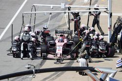Sergio Perez, Sahara Force India F1 VJM10, in the pits