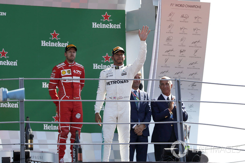 Podio: ganador de la carrera Lewis Hamilton, Mercedes AMG F1, tercer lugar Sebastian Vettel, Ferrar