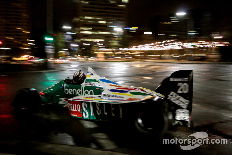 A Benetton F1 car in the streets of Adelaide