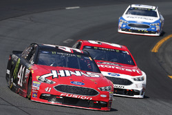 Kurt Busch, Stewart-Haas Racing Ford Ryan Blaney, Wood Brothers Racing Ford