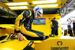 Sergey Sirotkin (RUS) Renault Sport F1 Team 11.11.2016. Formula 1 World Championship, Rd 20, Brazilian Grand Prix, Sao Paulo, Brazil, Practice Day. - www.xpbimages.com, EMail: requests@xpbimages.com - copy of publication required for printed pictures. Every used picture is fee-liable. © Copyright: Charniaux / XPB Images