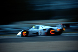 #31 Team Sauber Mercedes, Mercedes-Benz C11: Karl Wendlinger, Michael Schumacher, Fritz Kreutzpointner