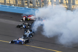 Startcrash mit Mikhail Aleshin, Marco Andretti, Graham Rahal, Max Chilton und Sebastien Bourdais