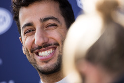Daniel Ricciardo, Red Bull Racing con los medios