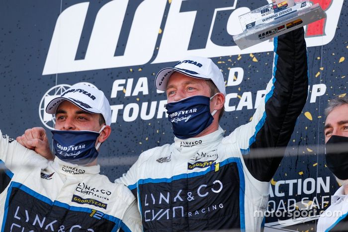 Podio: Santiago Urrutia, Cyan Performance Lynk & Co 03 TCR, Thed Björk, Cyan Performance Lynk & Co 03 TCR