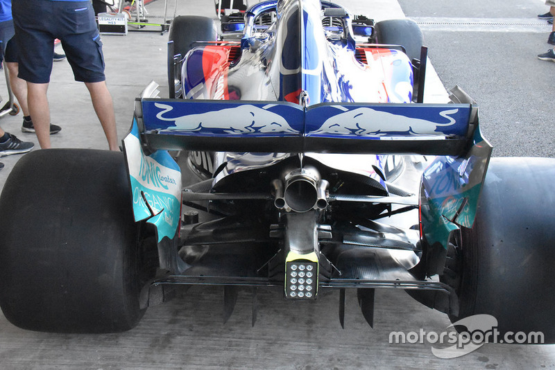 Scuderia Toro Rosso STR13 rear detail