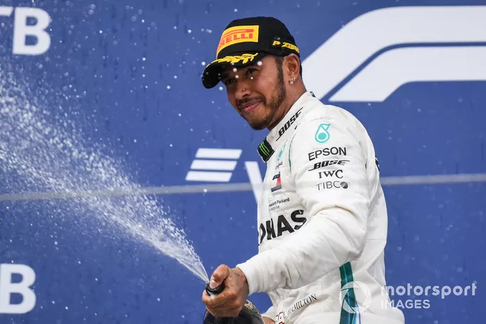 Podio: ganador de la carrera Lewis Hamilton, Mercedes AMG F1