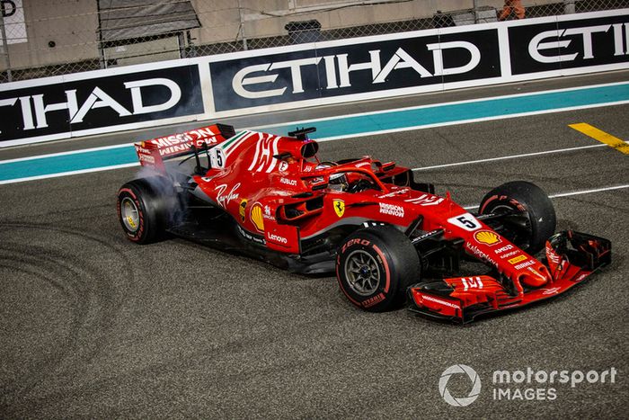 Sebastian Vettel, Ferrari SF71H donas al final de la carrera