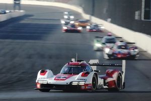 #7 Porsche 963 del equipo Penske Motorsport: Dane Cameron, Felipe Nasr