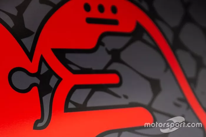 Teaser livrea Alfa Romeo