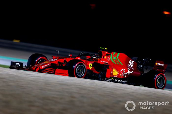 Carlos Sainz Jr, Ferrari SF21