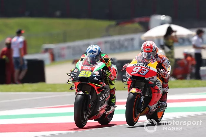 Andrea Iannone, Aprilia Racing Team Gresini, Marc Marquez, Repsol Honda Team