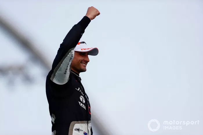 Mitch Evans, Jaguar Racing , 1ª posición, celebra en el podio