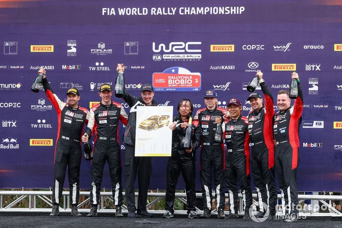 Podio: Elfyn Evans, Scott Martin, Toyota Gazoo Racing WRT Toyota GR Yaris Rally1, Takamoto Katsuta, Aaron Johnston, Toyota Gazoo Racing WRT NG Toyota GR Yaris Rally1, Kalle Rovanperä, Jonne Halttunen, Toyota Gazoo Racing WRT Toyota GR Yaris Rally1, Jari-M
