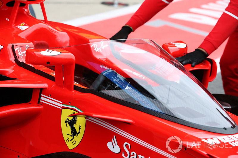 Sebastian Vettel, Ferrari SF70H, mit Cockpitschutz Shield