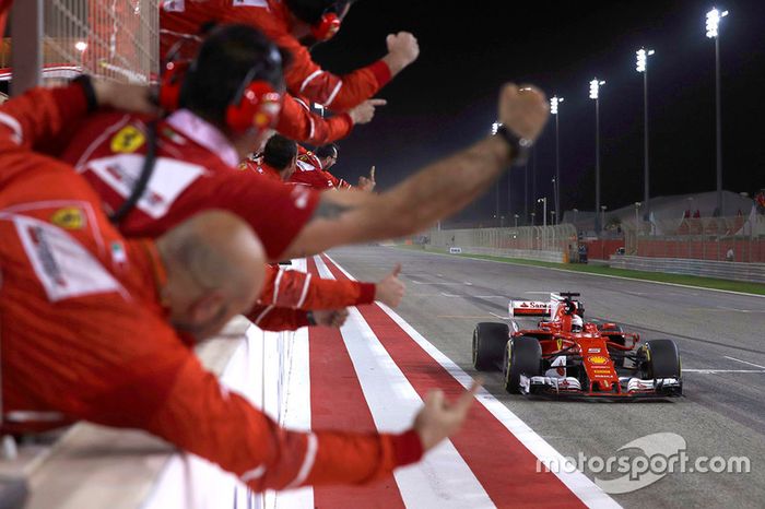 Ganador de la carrera Sebastian Vettel, Ferrari SF70H