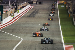 Valtteri Bottas, Mercedes F1 W08, Sebastian Vettel, Ferrari SF70H, Lewis Hamilton, Mercedes F1 W08,Max Verstappen, Red Bull Racing RB13