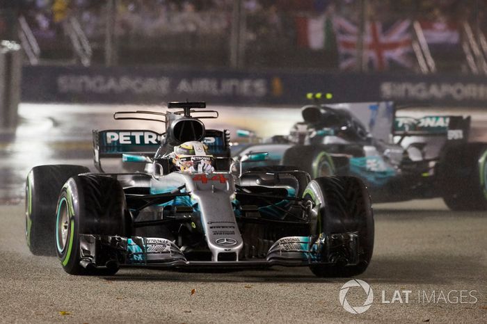 Lewis Hamilton, Mercedes AMG F1 W08, Valtteri Bottas, Mercedes AMG F1 W08
