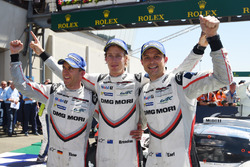 Overall winners #2 Porsche Team Porsche 919 Hybrid: Timo Bernhard, Earl Bamber, Brendon Hartley