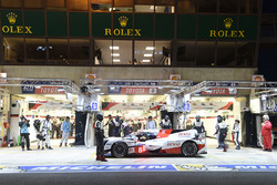 №8 Toyota Gazoo Racing Toyota TS050 Hybrid: Энтони Дэвидсон, Себастьен Буэми, Казуки Накаджима