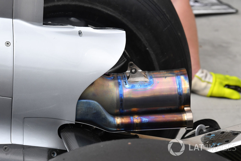 Mercedes-Benz F1 W08 Hybrid exhaust detail