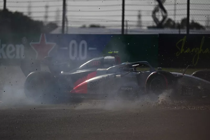 Gabriel Bortoleto, accident de l'équipe Audi F1