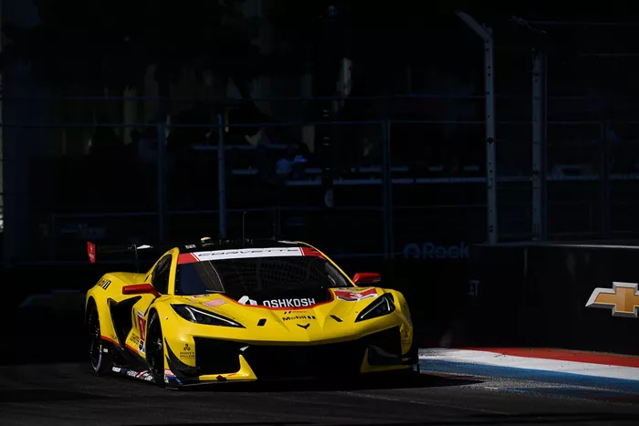 #3 Corvette Racing by Pratt Miller Motorsports Corvette Z06 GT3.R: Antonio Garcia, Alexander Sims