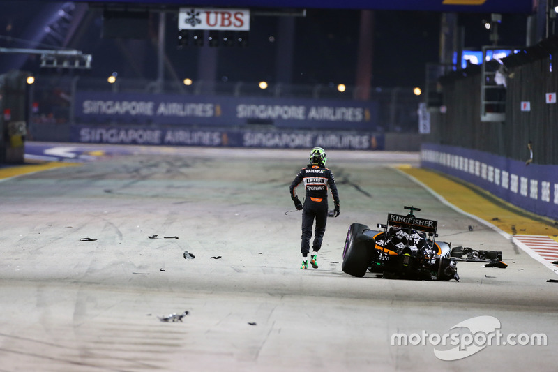 Nico Hulkenberg, Sahara Force India F1 VJM09 crasht bij de start van de race