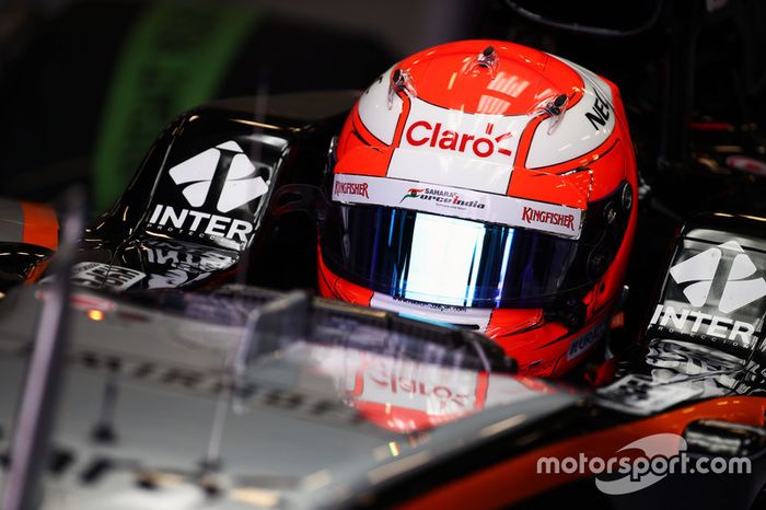 Nikita Mazepin, piloto de desarollo del Sahara Force India F1 Team, con el VJM09