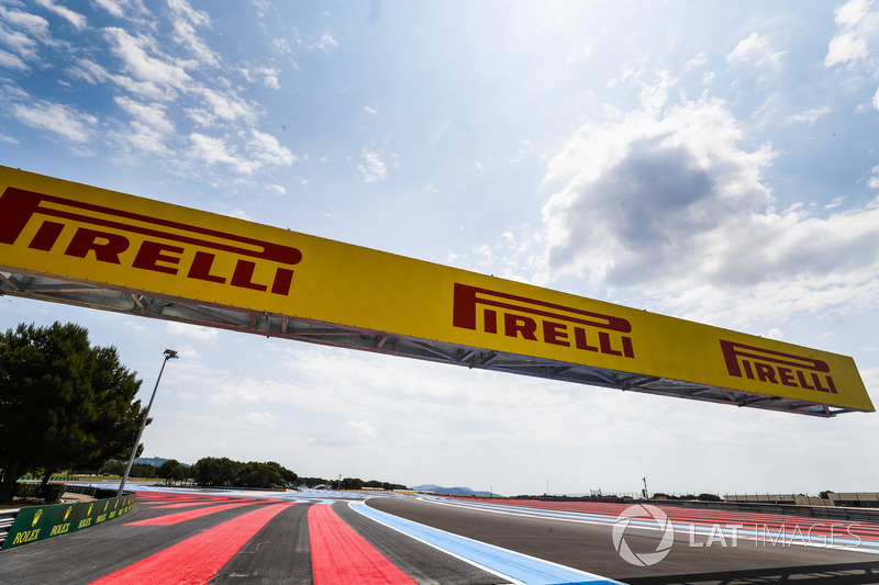 Баннер Pirelli