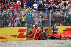 Sebastian Vettel, Ferrari SF71H crashes out of the race