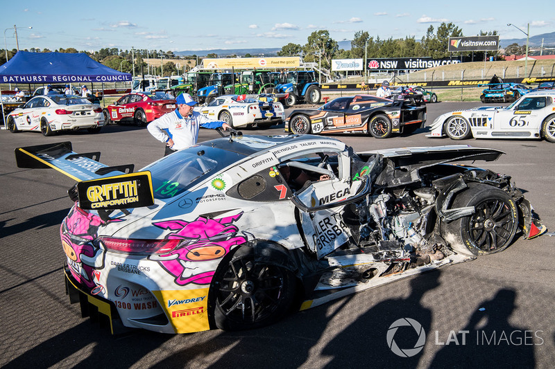 #19 Nineteen Corp P/L Mercedes AMG GT3: David Reynolds, John Martin, Liam Talbot, Mark Griffith afte