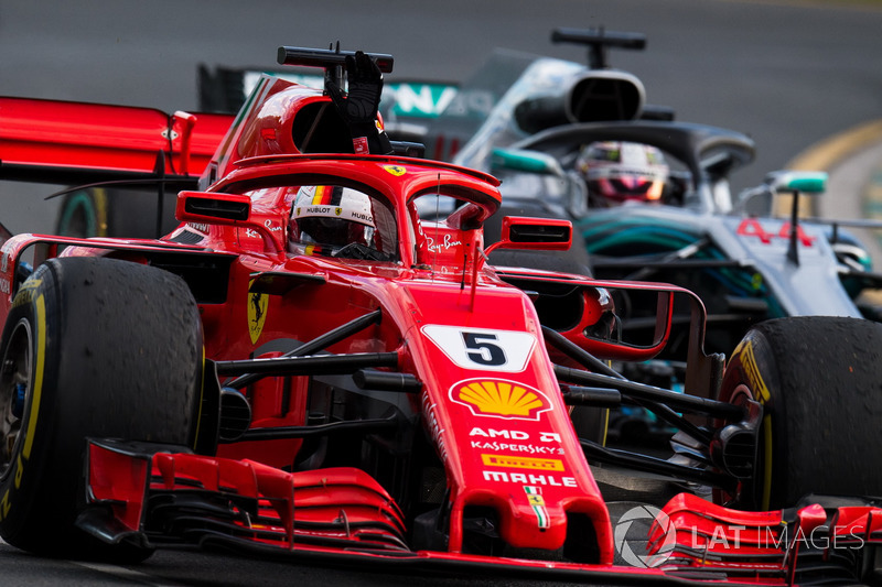 Ganador de la carrera Sebastian Vettel, Ferrari SF71H celebra