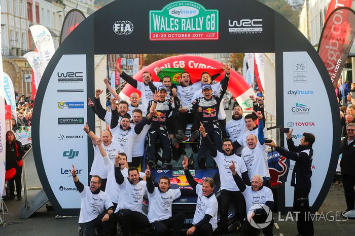 Campeón del mundo Sébastien Ogier, Julien Ingrassia, Ford Fiesta WRC, M-Sport