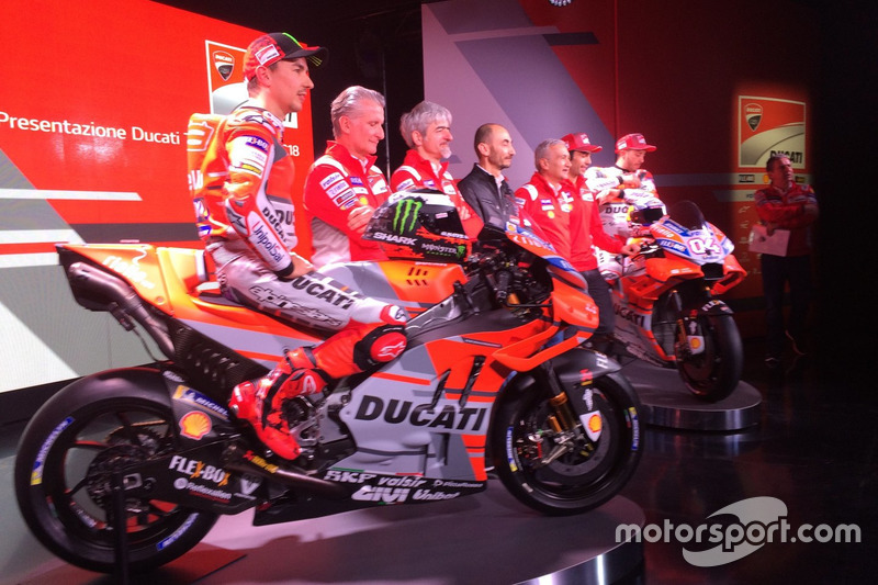 Jorge Lorenzo, Ducati Team, Michele Pirro, tester Ducati, Luigi dall'Igna e Andrea Dovizioso, Ducati Team