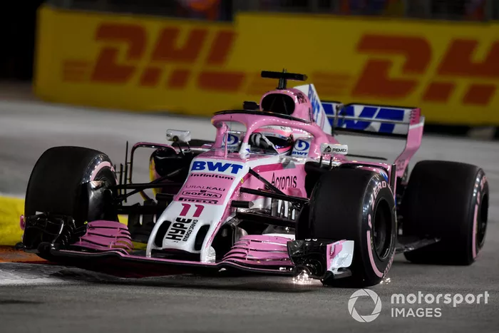 Sergio Perez, Racing Point Force India VJM11 sparks 