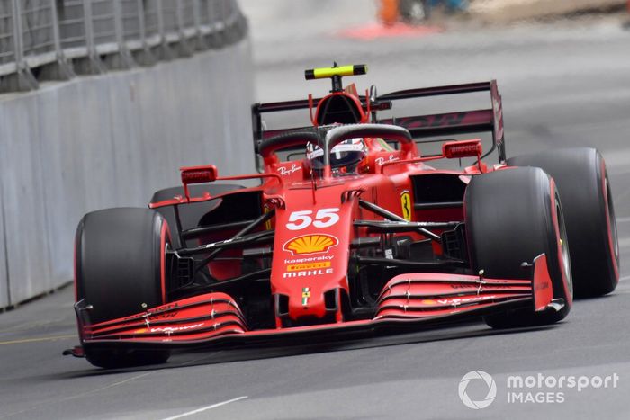 Carlos Sainz Jr., Ferrari SF21