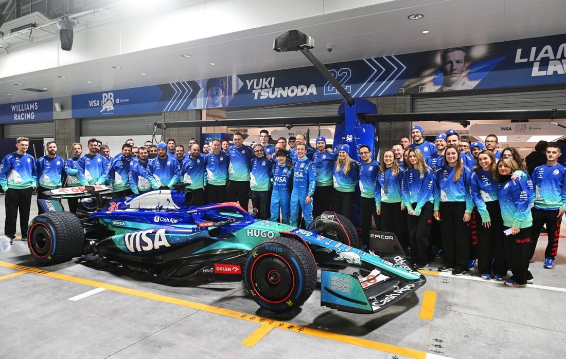 Foto de grupo del equipo RB F1