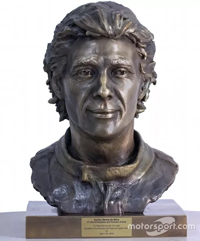 Escultura Ayrton Senna
