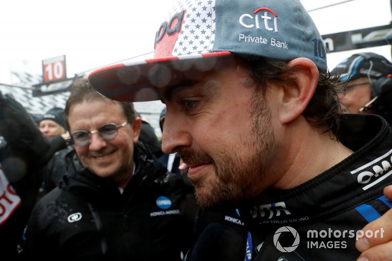 #10 Wayne Taylor Racing Cadillac DPi: Renger Van Der Zande, Jordan Taylor, Fernando Alonso, Kamui Kobayashi, victory celebration