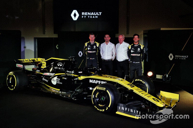 Daniel Ricciardo, Renault Sport F1 Team, Nico Hulkenberg, Renault Sport F1 Team, Cyril Abiteboul, Managing Director Renault Sport F1, Jerome Stroll Presidente, Renault Sport F1