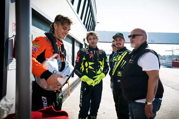 Valention Rossi prova la Ferrari 488 GT3 Kessel Racing