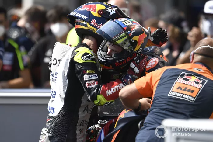 Ganador de la carrera Brad Binder, Red Bull KTM Factory Racing