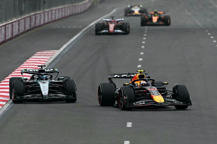 George Russell, Mercedes, Yuki Tsunoda, Red Bull Racing Team